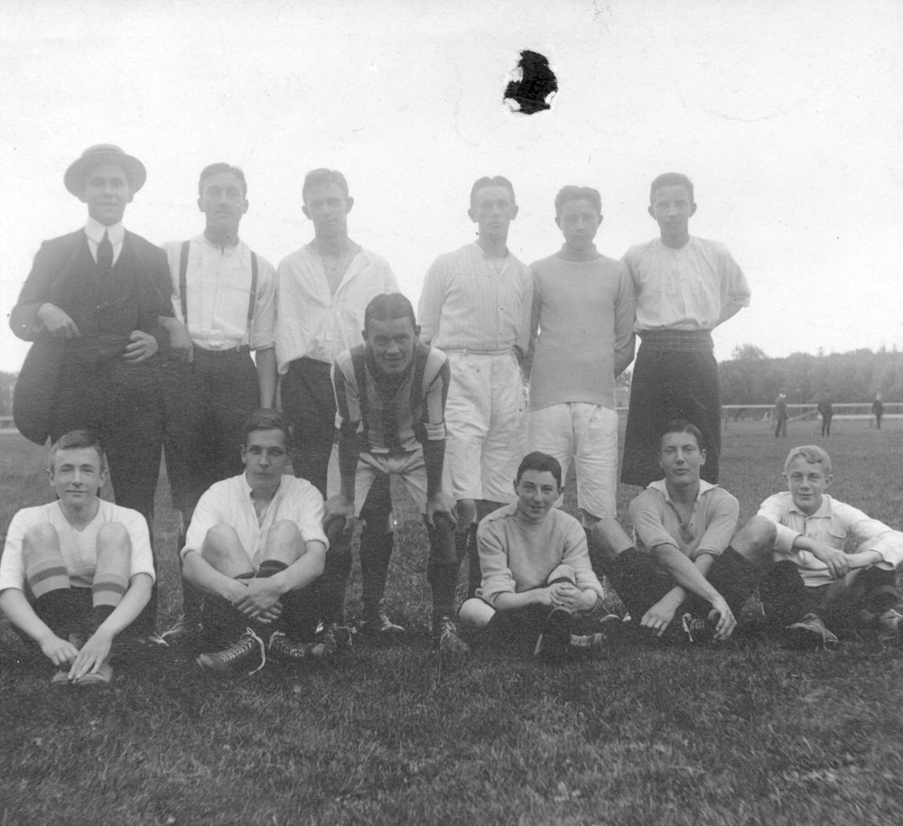1914 Voetbal Elftal van de R.H.B.S.