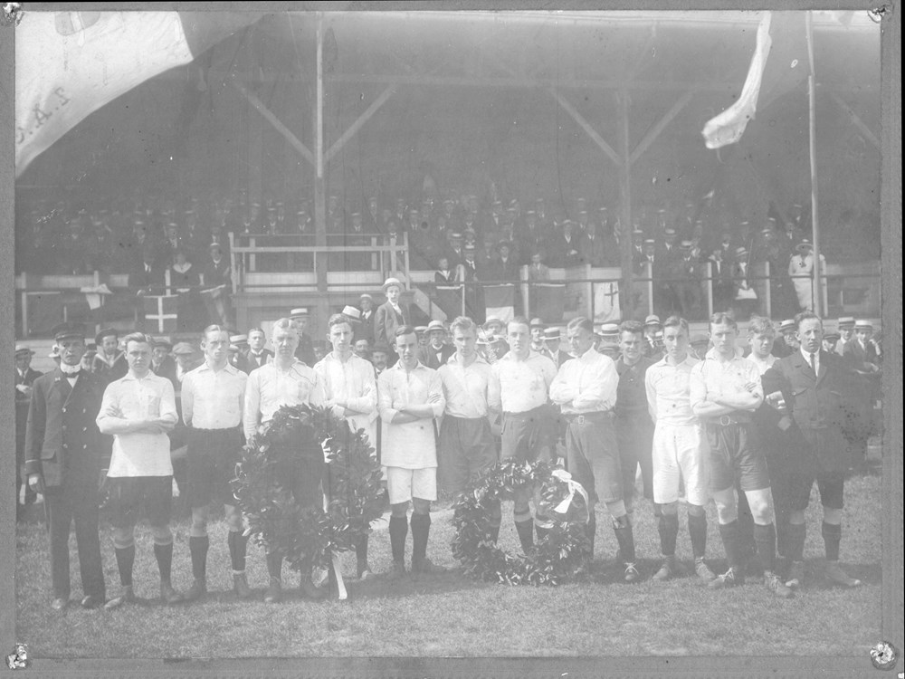 1918 Voetbal Z.A.C. 1 gehuldigd