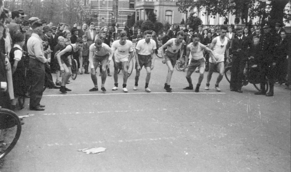 1943 Atletiek  De Zwolsche Singelloop