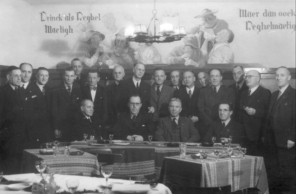 1945 Verenigingsleven Benoeming Ere-voorzitter en Erelid