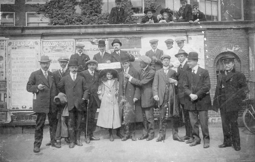 1911 Verenigingsleven Z.A.C.-supporters bij Nederland - Engeland
