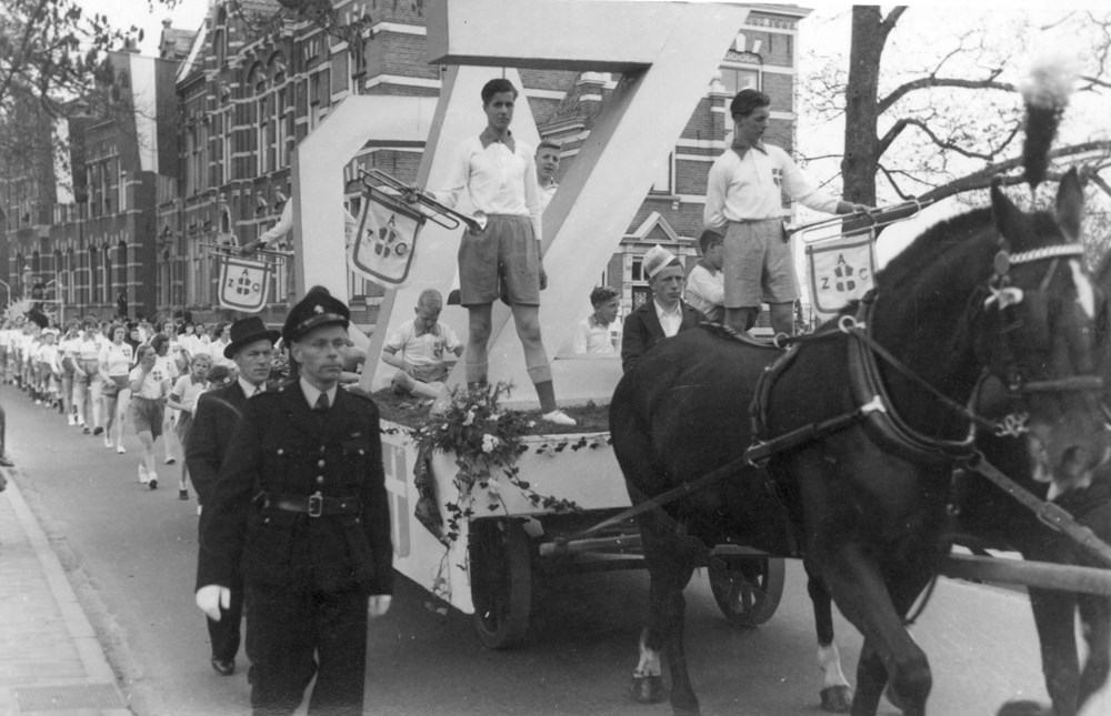 1951 Verenigingsleven Koninginneoptocht