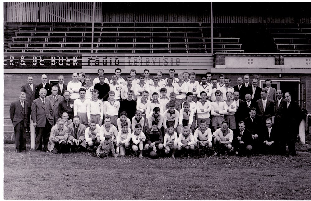 1960 Voetbal en handbal Alle kampioenelftallen van Z.A.C.