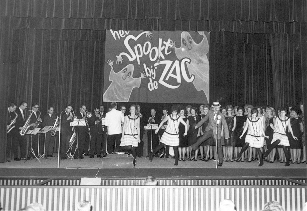 1963 Verenigingsleven Revue 'Het spookt bij de Z.A.C.'