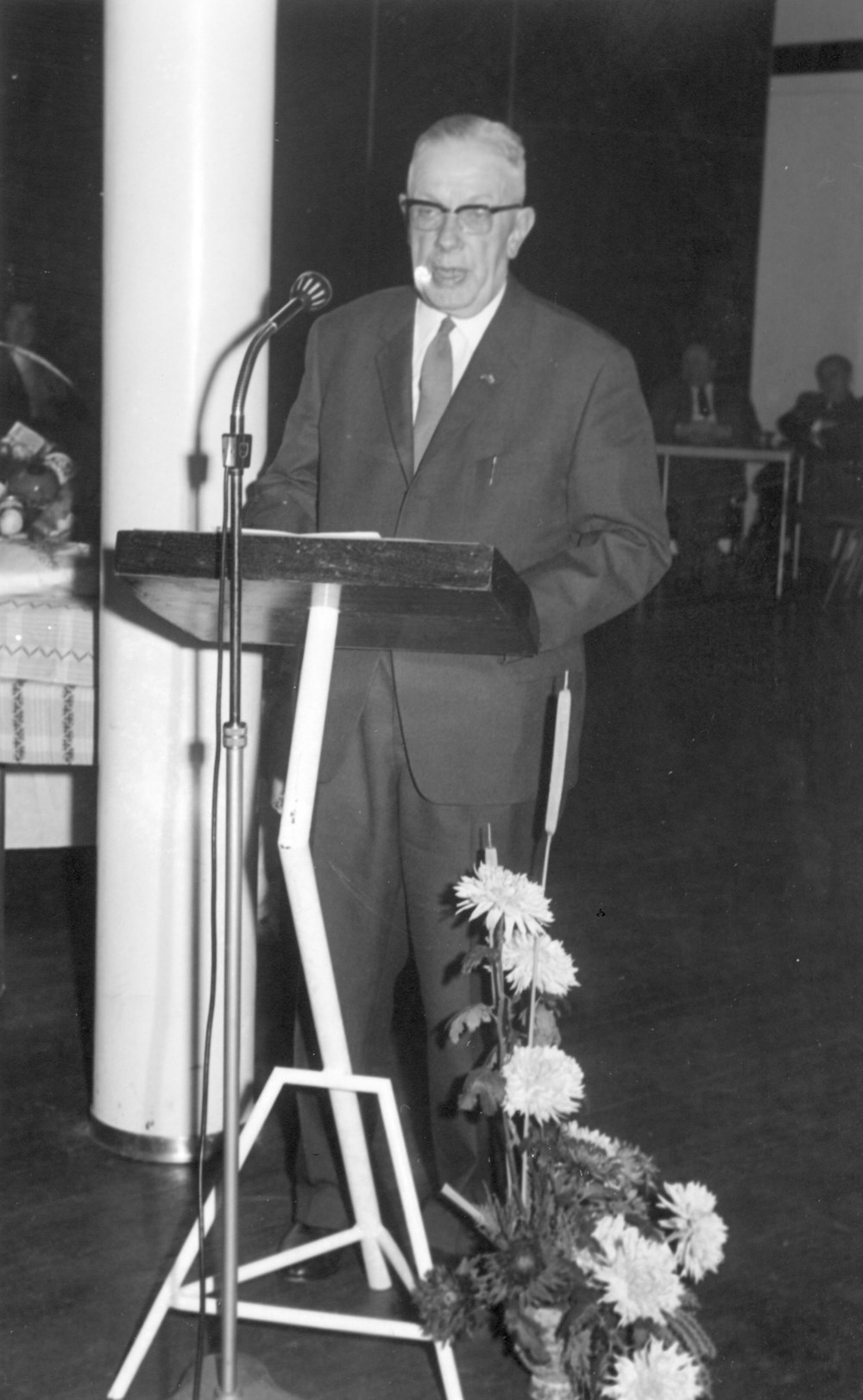 1966 Verenigingsleven Afscheid Jo van Marle als voorzitter en bestuurslid