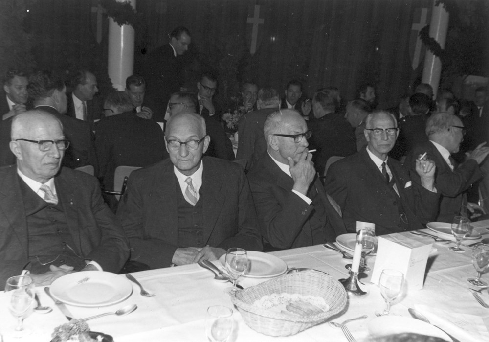 1968 Verenigingsleven Diner reünisten Z.A.C. 75 jaar