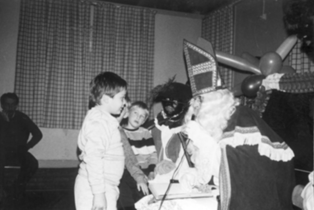 1981 Verenigingsleven Sinterklaas bezoekt Z.A.C.