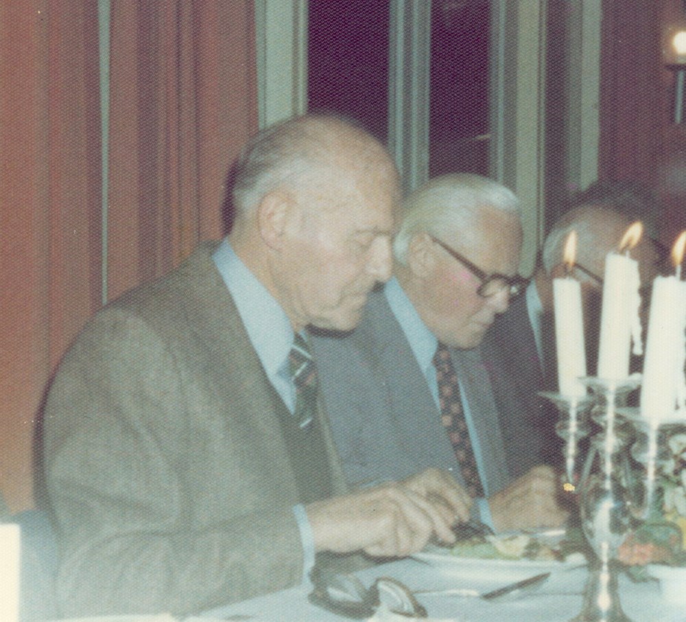 1976 Verenigingsleven Tussentijdse reünie (diner)