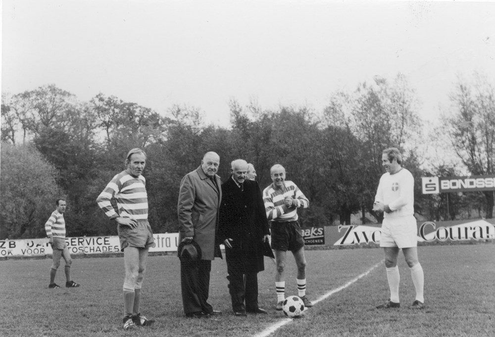 1976 Verenigingsleven Tussentijdse reünie (voetbalwedstrijd)