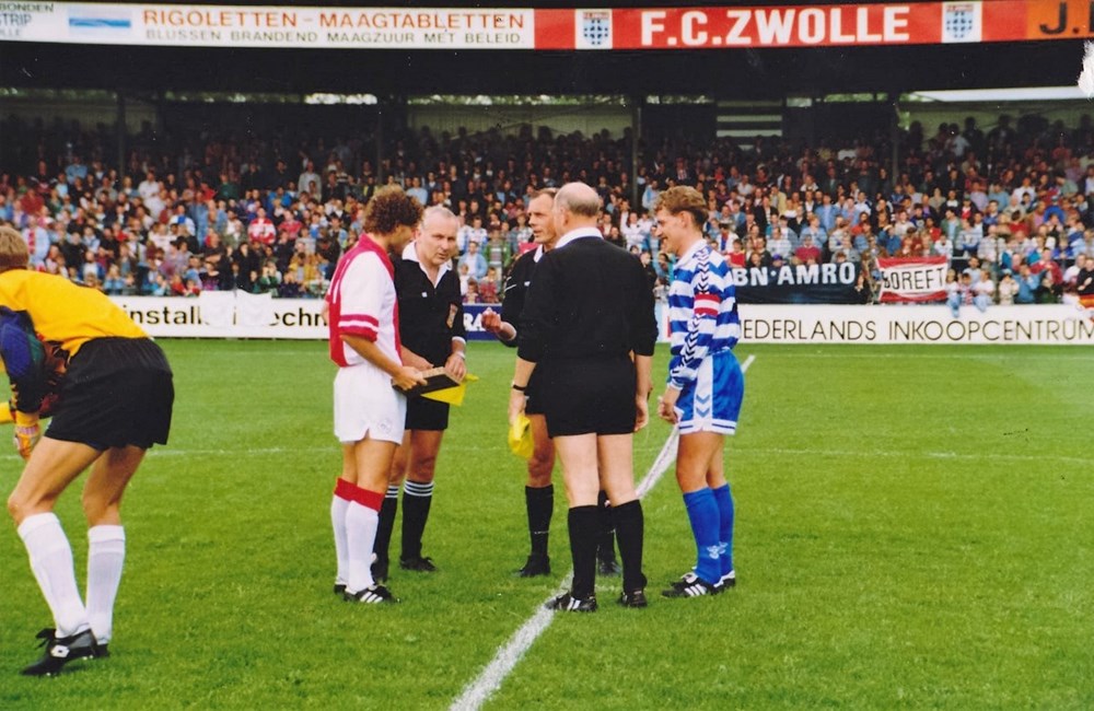 1993 Voetbal Jubileumwedstrijd Z.A.C. 1 tegen Ajax 1