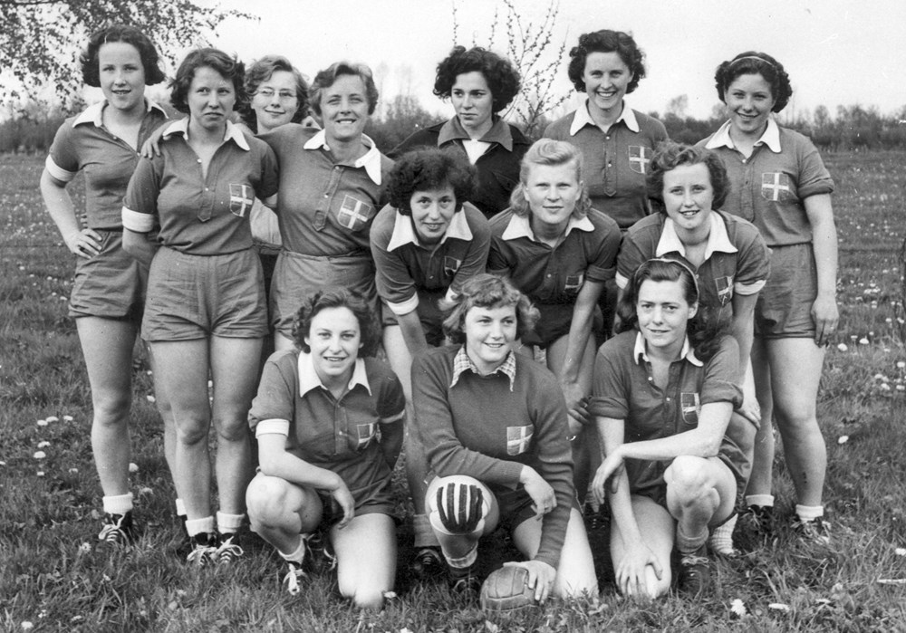 1951  Handbal Z.A.C. Dames 1 opnieuw Oostelijk kampioen.